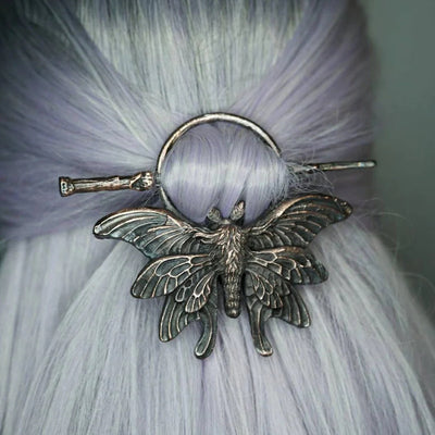 Pasador Gótico Retro con Motivo Polilla - Accesorio de Cabello Nórdico Personalizado