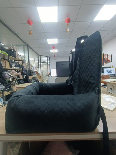 Bolsa Colgante Transpirable para Mascotas con Cojín Impermeable - Comodidad y Seguridad en Cada Viaje - Image 11