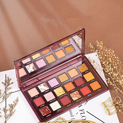 Paleta de Sombras 18 Colores Mate - Fórmula de Larga Duración - Image 9