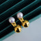 Pearl And Pequeño Dorado Ball Combined With Dorado Earrings Dorado