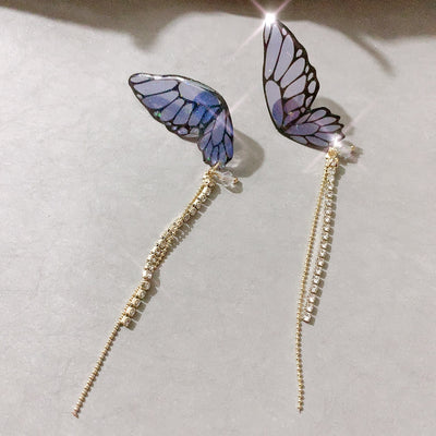 Aretes Mariposa 3D con Diamantes y Borlas Brillantes - Image 3