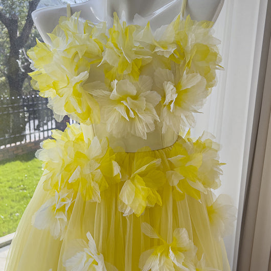 Vestido Strapless de Malla Floral con Tirantes - Image 11
