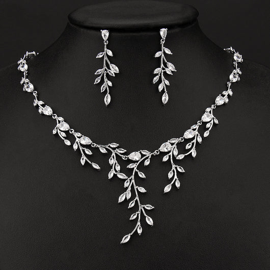 Collar Minimalista con Rama y Circonita - Diseño Europeo y Americano - Image 8