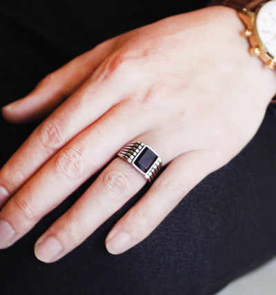 Anillo Ajustable de Plata Esterlina con Ágata Negra y Circón - Image 7