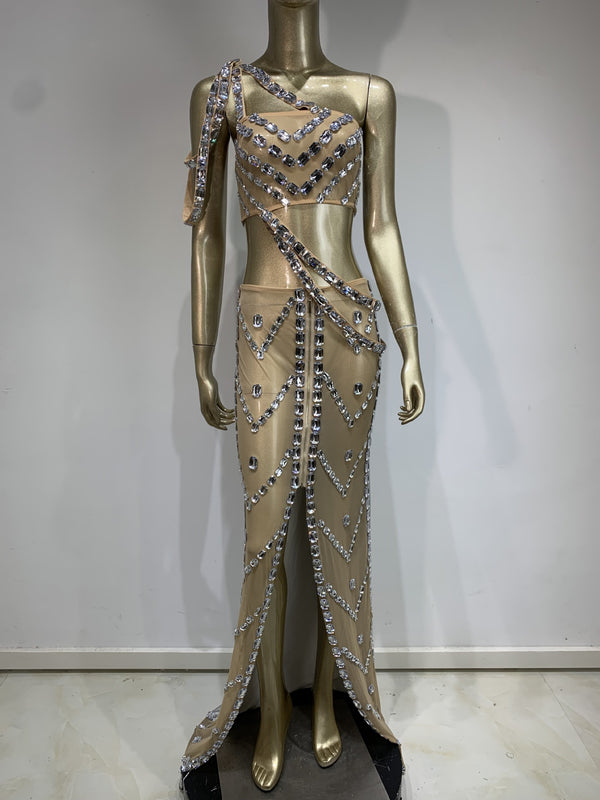 Traje Vestido Brillante con Cristales Decorativos - Image 6