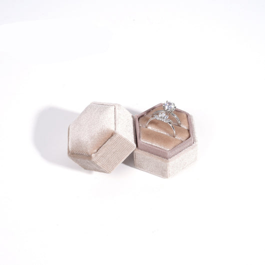Caja de Terciopelo Hexagonal para Joyas Premium - Image 14