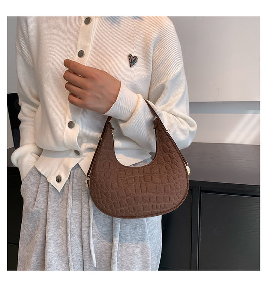 Bolso Retro de Fieltro con Detalle de Hendidura Axilar - Image 22