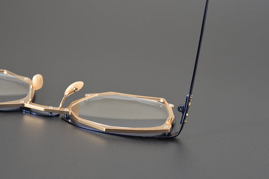 Lentes de Marco Irregular Artesanal con Opción de Graduación - Image 11