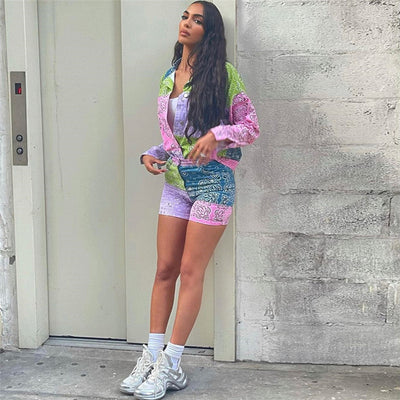 Conjunto Casual Mujer: Blusa Estampada Manga Larga + Shorts Ajustados - Image 4