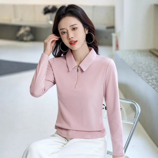 Polera Minimalista Slim Fit con Cierre de Medio Largo para Mujer