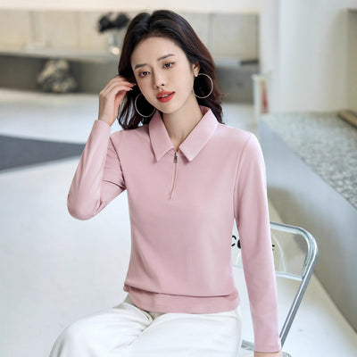 Polera Minimalista Slim Fit con Cierre de Medio Largo para Mujer