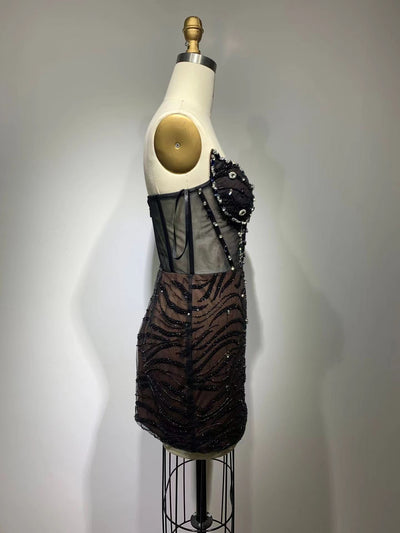 Vestido Negro Tubo Hombro Descubierto Ajustado con Detalles de Diamantes - Image 10