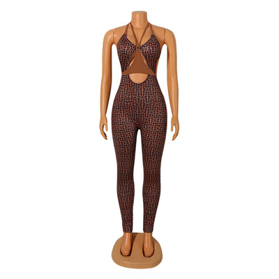 Jumpsuit Ajustado con Tirantes y Costuras Decorativas - Image 9