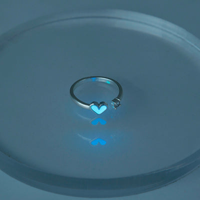 Anillo Ajustable Corazón Abierto Luminiscente - Image 2