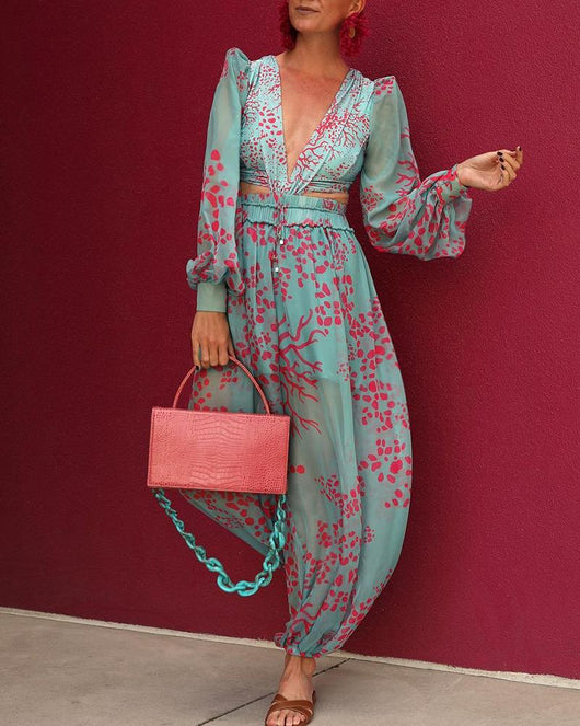 Jumpsuit Estampado Completo en Gasa con Escote Profundo - Image 4