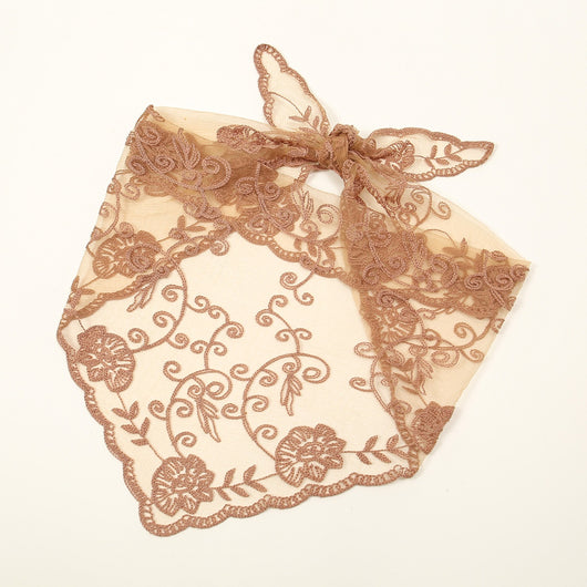 Velo de Novia con Encaje Floral Triangular - Accesorio Nupcial Elegante - Image 10