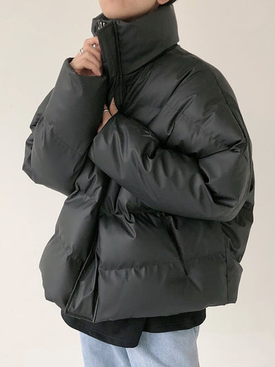 Abrigo Acolchado de Cuero PU con Cuello de Pie para Hombre - Image 4