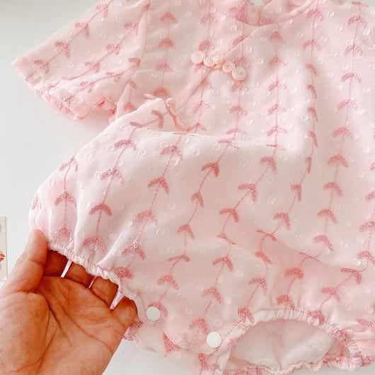Mameluco Cheongsam Bordado para Bebé Niña - Image 3