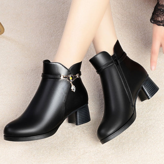 Botas Cortas de Cachemira y Cuero para Otoño e Invierno - Image 2