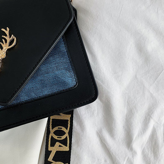 Bolsa Mensajera Estilo Venado con Detalle en Hombro - Image 7