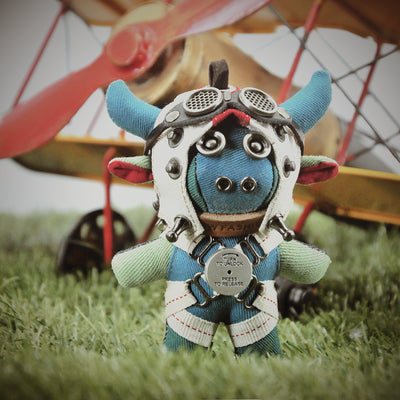 Llavero Retro Vaca Adorable Estilo Piloto - Image 9