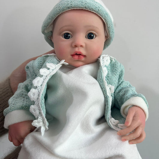 Muñeca Reborn de Silicona Realista que Bebe y Orina - Image 3
