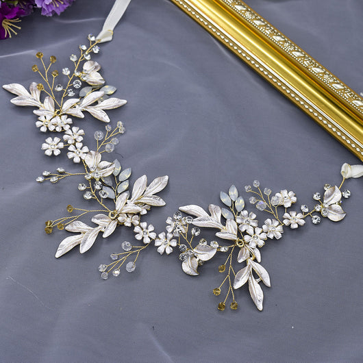 Cinturón de Cadena Decorativa con Flores y Cristales - Diseño Artesanal Europeo - Image 15