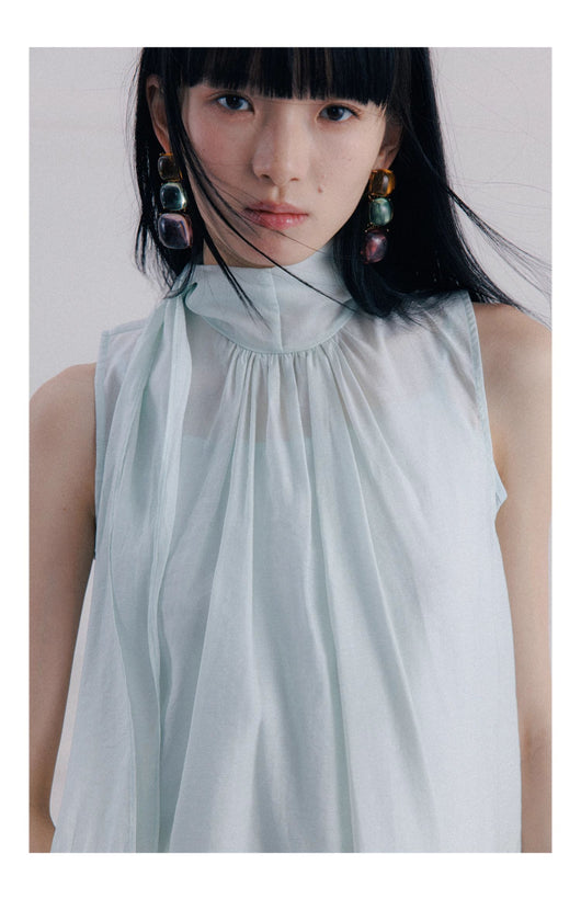 Blusa Sin Mangas con Cintas Decorativas - Image 15