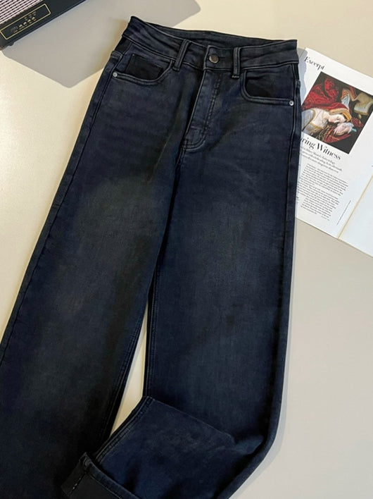 Jeans Vintage Artesanales con Bordado y Lavado Cálido - Image 8