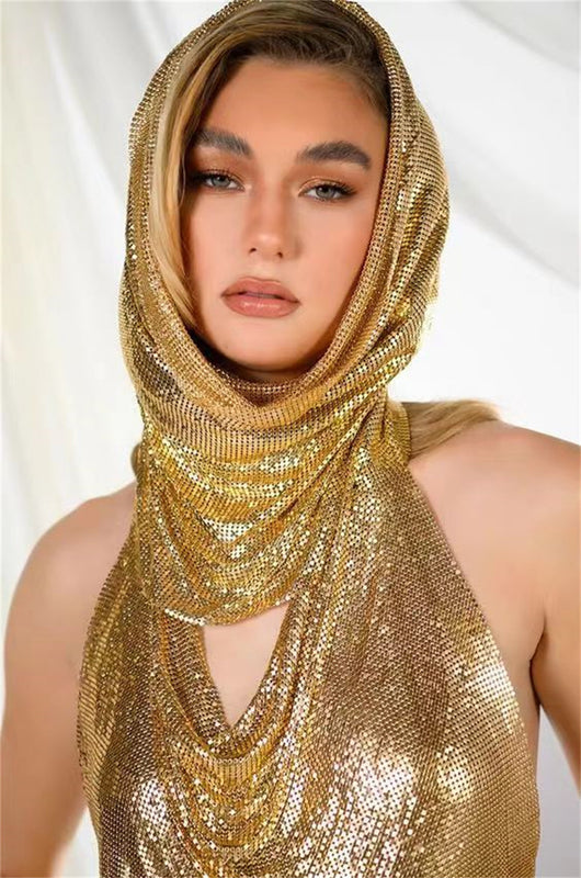 Conjunto de Dos Piezas: Top con Abertura Trasera y Lentejuelas Metálicas + Pañoleta - Image 9