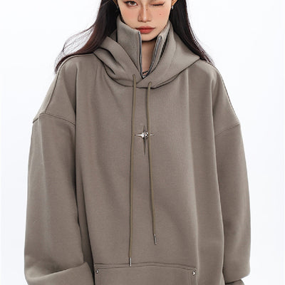 Sudadera con Capucha de Diseño Metálico