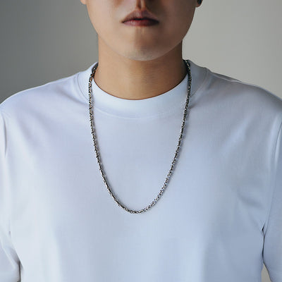 Collar de Plata Cuadriculado para Hombre - Diseño Moderno - Image 9