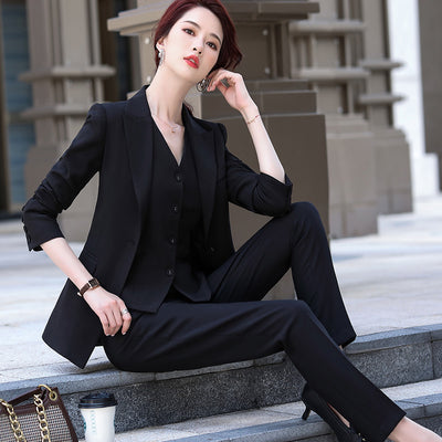 Chaleco de Traje Ejecutivo - Presencia Profesional y Elegancia - Image 4