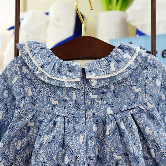 Conjunto de Dos Piezas: Cardigan y Vestido Floral con Cuello Volante para Niña - Image 13