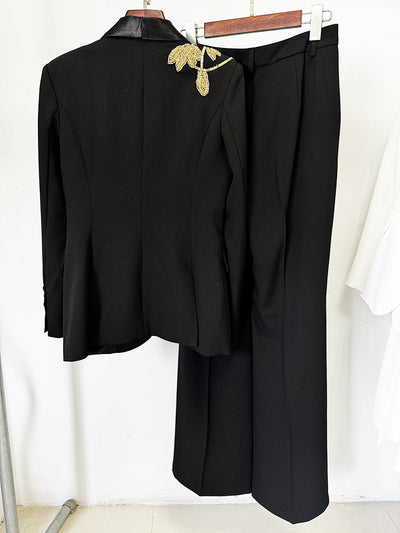 Traje Dos Piezas con Pantalón Acampanado y Detalles de Cuentas - Image 11