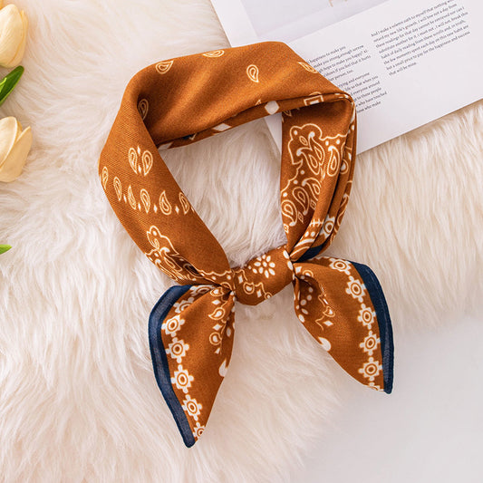 Pañuelo de Seda Emulada 70cm - Accesorio de Moda Versátil