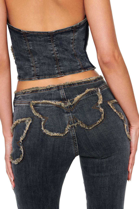 Jeans Slim Fit Retro con Bordado de Mariposas para Mujer - Image 18