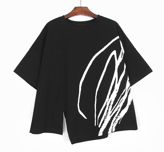 Playera Suelta con Estampado Gráfico y Abertura Lateral para Mujer - Image 2