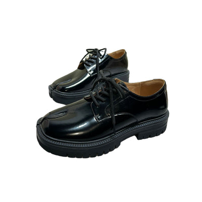 Zapatos de Cuero para Mujer con Diseño de Dedo Dividido - Image 4