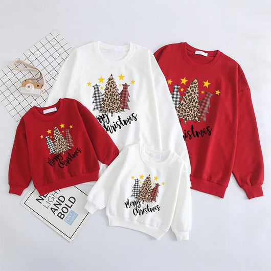 Conjunto Familiar Navideño con Estampado de Árbol y Letras - Image 18