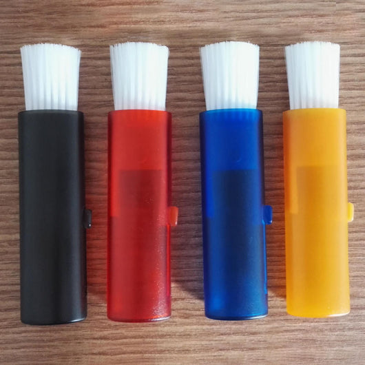 Cepillo Retráctil de Limpieza para Salidas de Aire y Computadora - Image 10