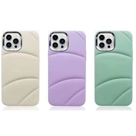 Funda de Teléfono de Silicona Mate con Inyección de Aceite Líquido - Image 3