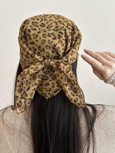 Pañuelo Satinado Floral Versátil para Cabello y Accesorios - Image 6