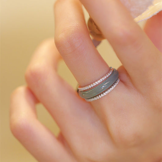 Anillo de Plata Esterlina con Diseño Étnico Apilable