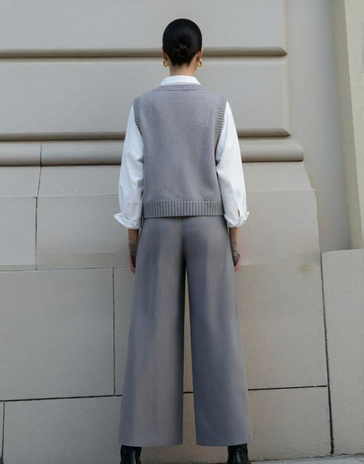Conjunto de 3 Piezas: Chaleco Tejido con Moño, Camisa y Pantalón Casual - Image 10