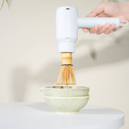 Batidor Eléctrico de Matcha Ajustable con Soporte de Bambú