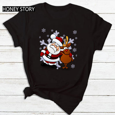 Playera Navideña Roja para Parejas - Diseño Reno y Santa - Image 16