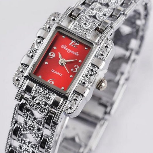 Reloj Cuadrado Estilo Romano con Diamantes y Movimiento 68