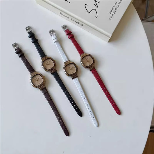 Reloj Minimalista para Mujer con Diseño Cuadrado Retro - Image 12