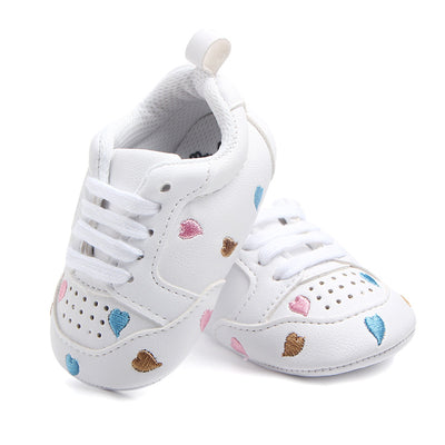 Zapatos Deportivos para Bebé con Corazón Rojo - Suela Suave y Flexible - Image 20